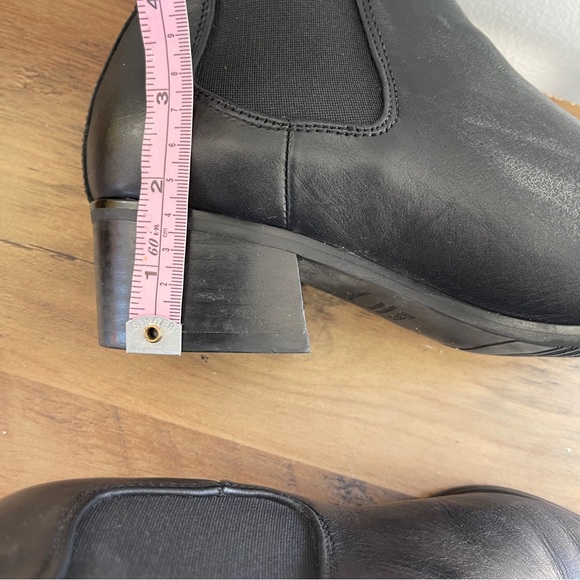 Blondo Waterproof Point Toe Booties shoes size 7 - Picture 9 of 15